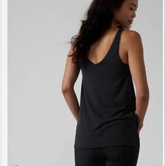 Athleta Essence Support V-Neck Tank Top - Black - Picture 2 of 10